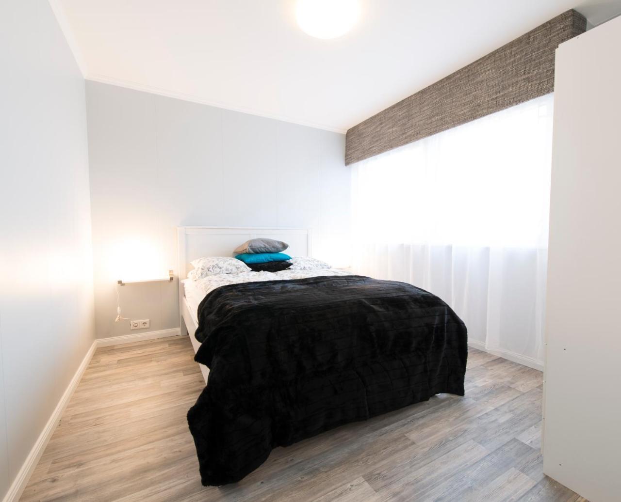 Icelandic Cottages 2