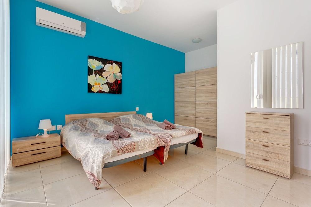 Modern Penthouse in the Heart of Saint Julian's 1