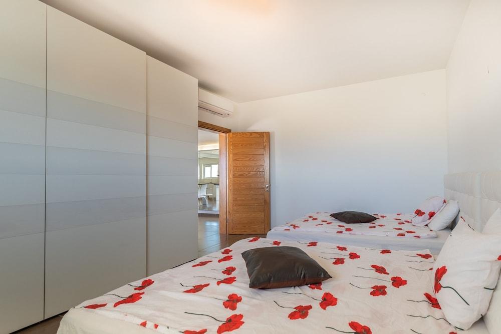 The Most Incredible View in Malta, Inc Pool 2