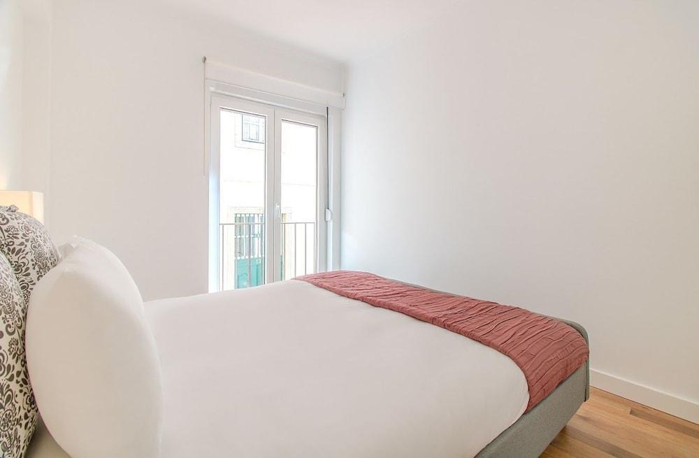 Lisbon Stay at Santo Antonio Flat 2