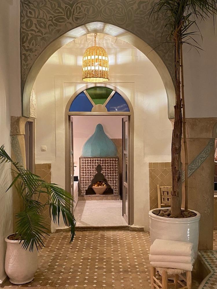 Riad Ajarif by Riad Tawargit 2