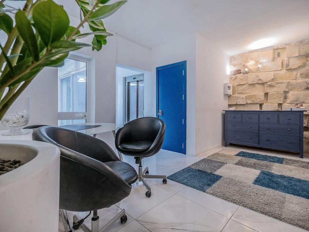 Valletta Ajkla Mansion