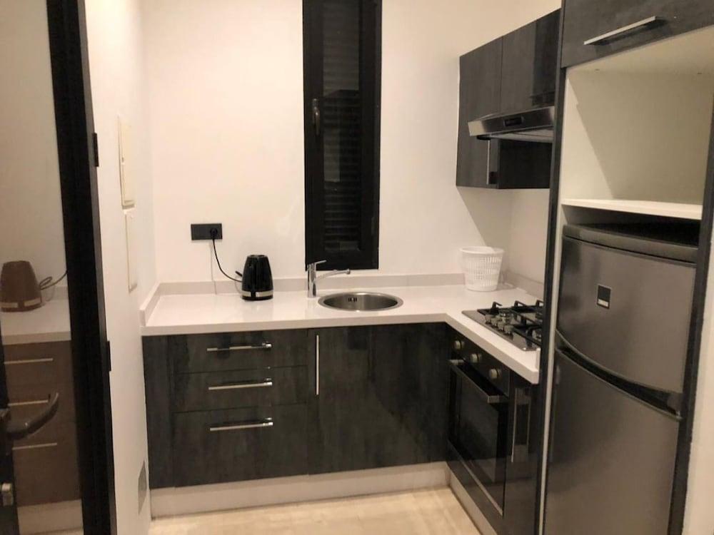 Studio Avec Piscine Privee 2