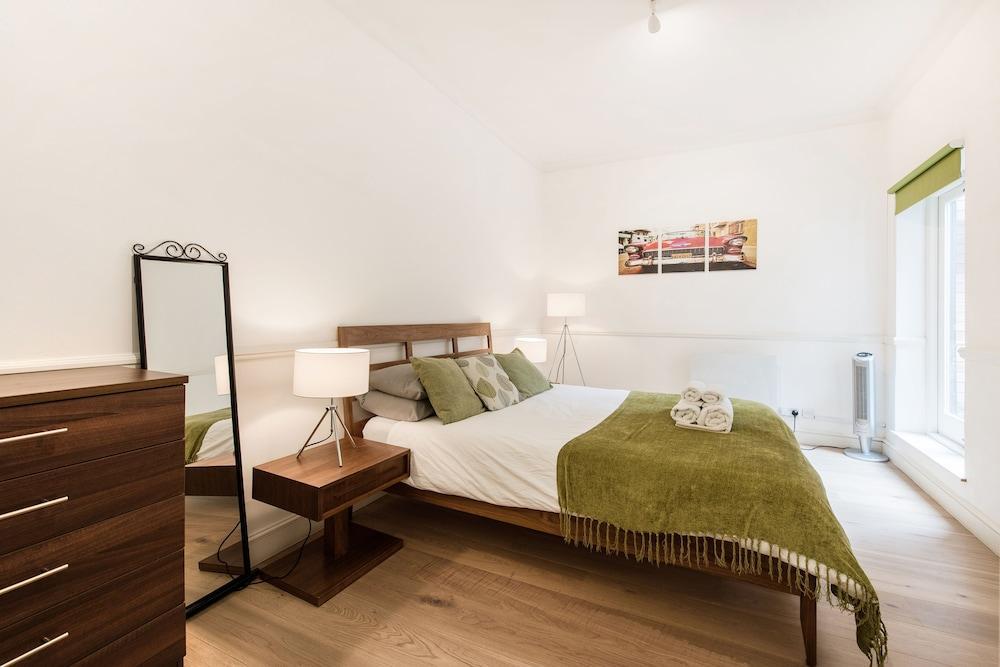 Stay at Mine - Archer Street 2