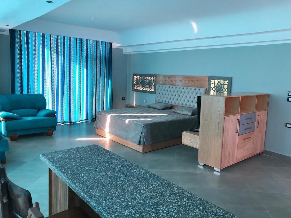 Sea View Studio at Heart of Hurghada 1