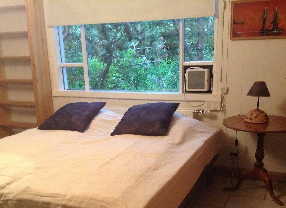 Big Villa in Husavik Suburb 2