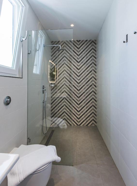 Two Pillows - Hostel 1