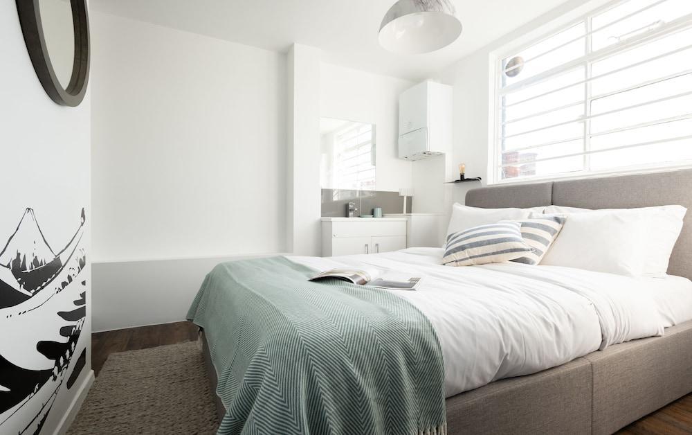 The West End Penthouse - 4bdr Fitzrovia Penthouse with Spectacular Views