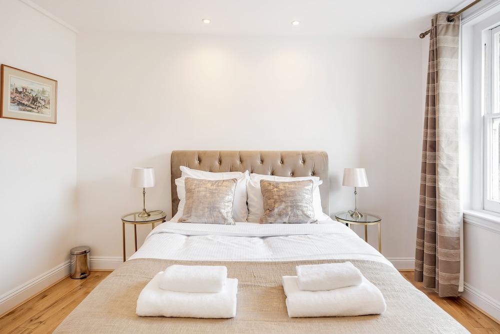 Great Mayfair Apartment - Sleeps 6 2