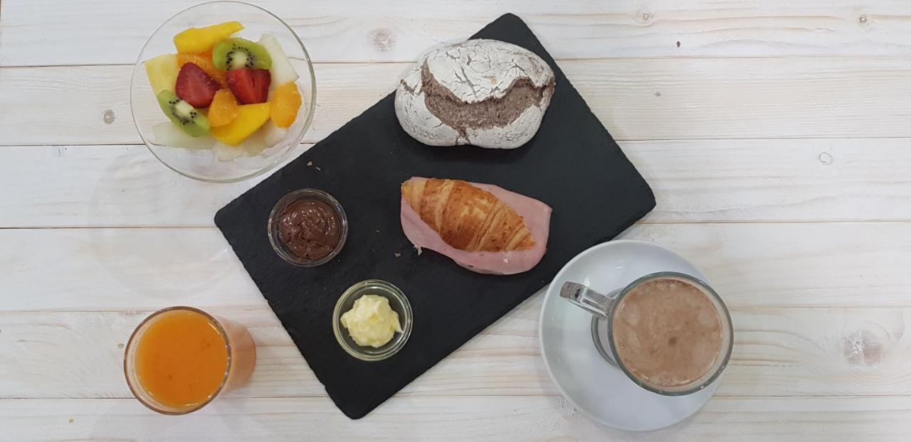 The Color | Suites & Rooms 1