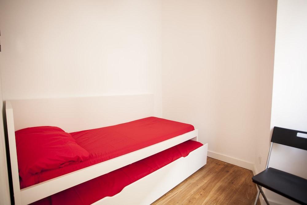 Cool Lisbon Apartment 2