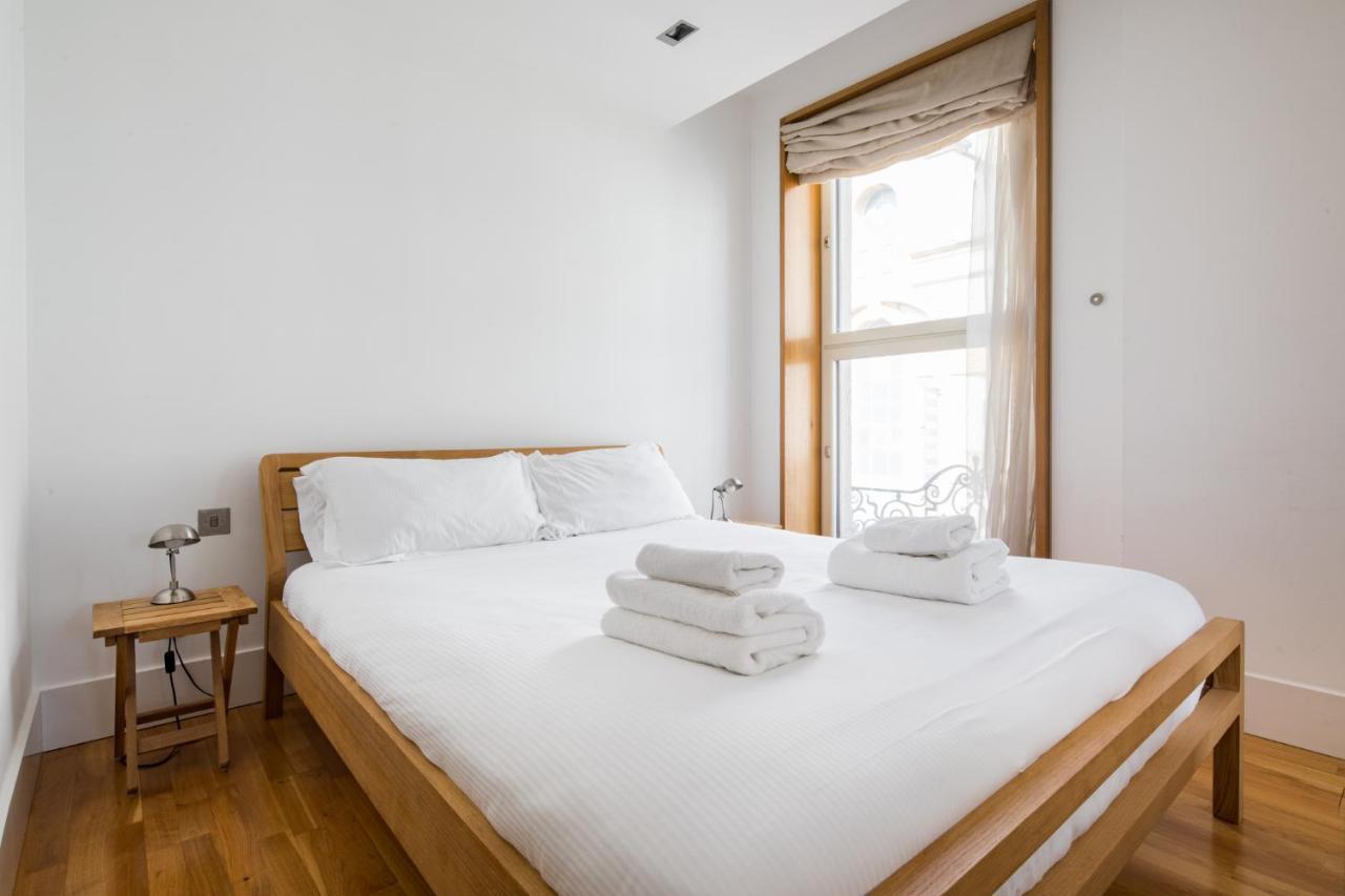 Soulful Central London Apartment 2