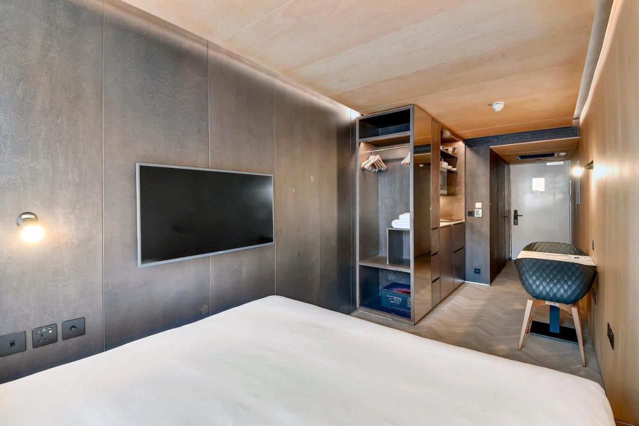 Stow-Away: South Bank 1