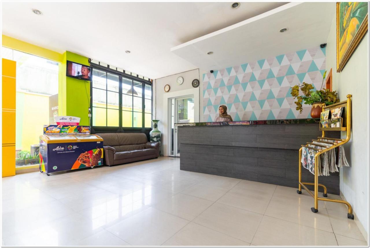 Green Hotel by Reddoorz