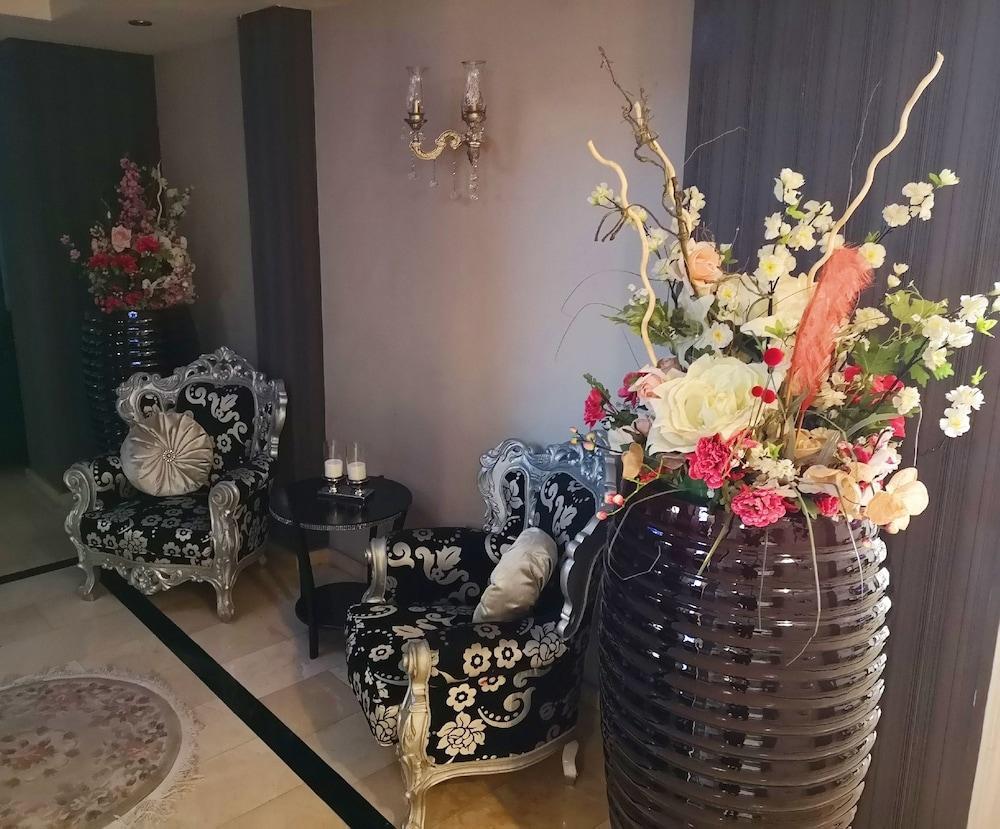 Grand Center Boutique Hotel 2