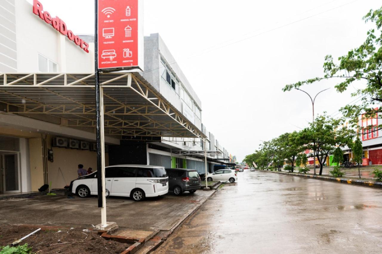 Cemerlang Guesthouse by Reddoorz 2