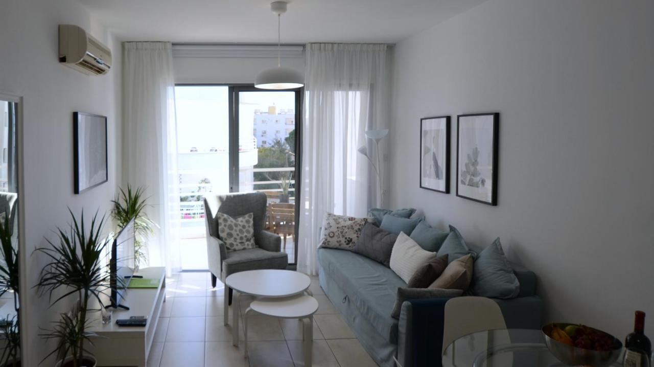 Violet Dusk City Center Flat 1