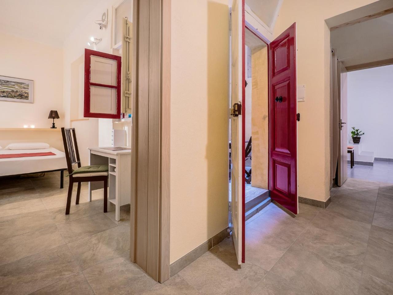 Valletta Main Street Apartment 2