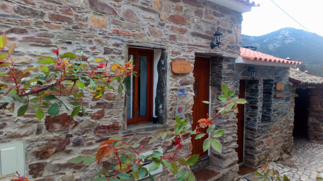 Casas Dos Carregais