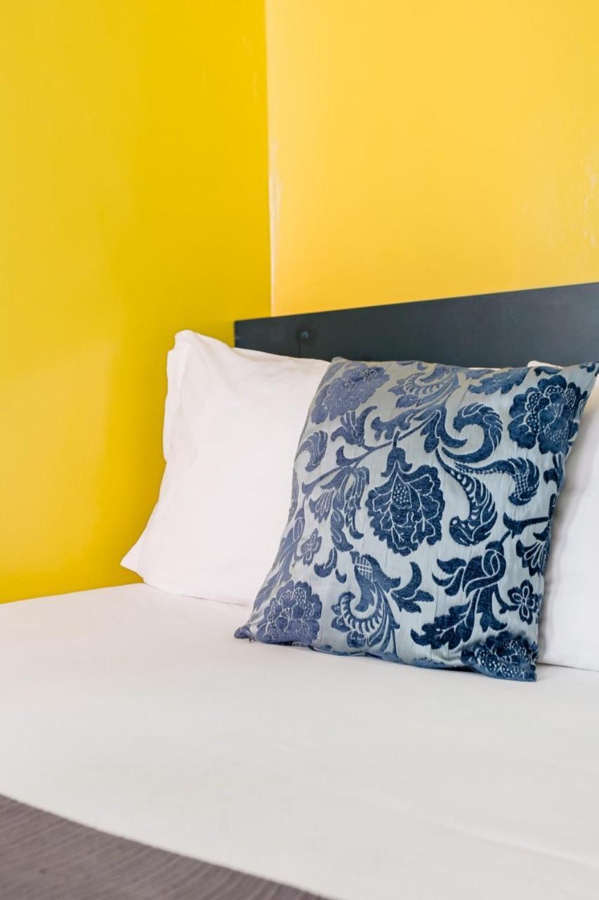 Avenida Da Liberdade Area, Bright And Newly Renovated 2 Bedroom Apartment, Lisbon Historical Center 2