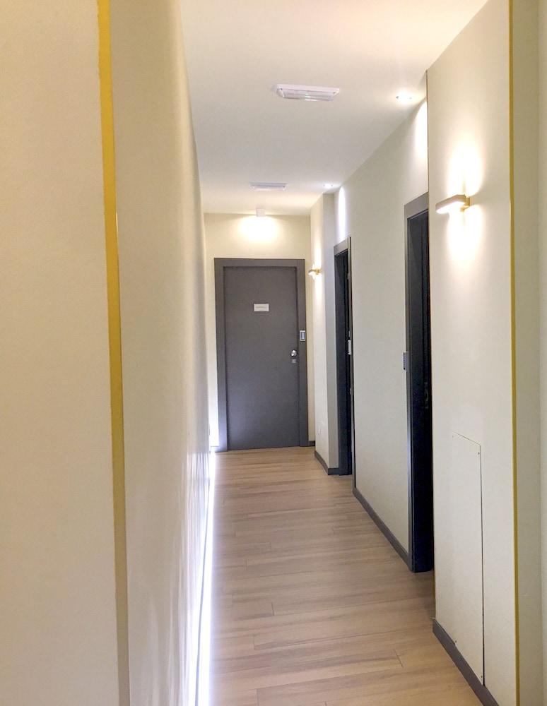 Intomilan Aparthotel Galleria Duomo 1