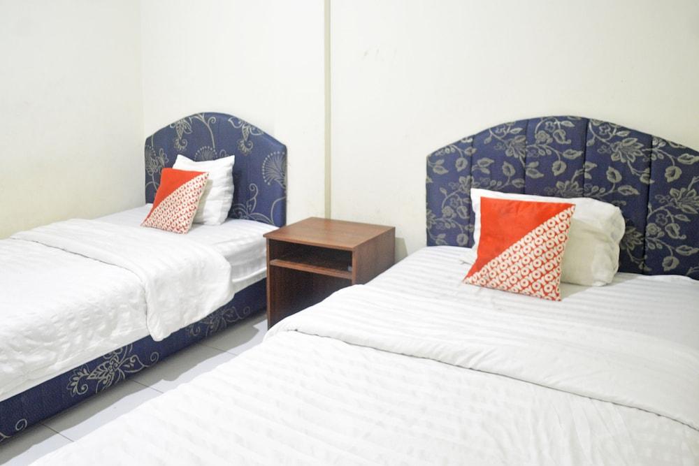 Mim Guest House Syariah by Oyo Rooms 1