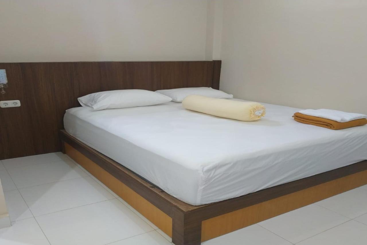 Nietsa Guest House Syariah Palu Redpartner