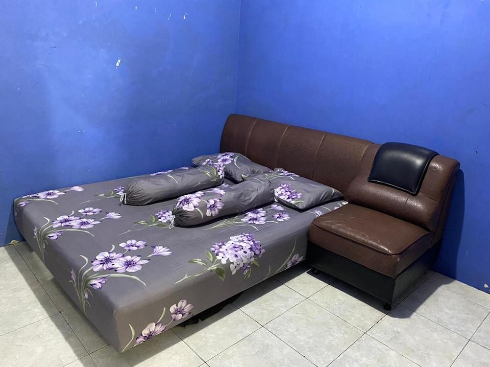 Buntusu Guest House 1