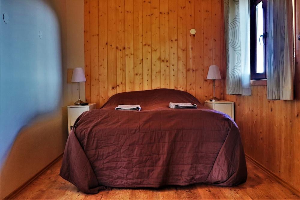 Fossatun Sunset Cottage 2