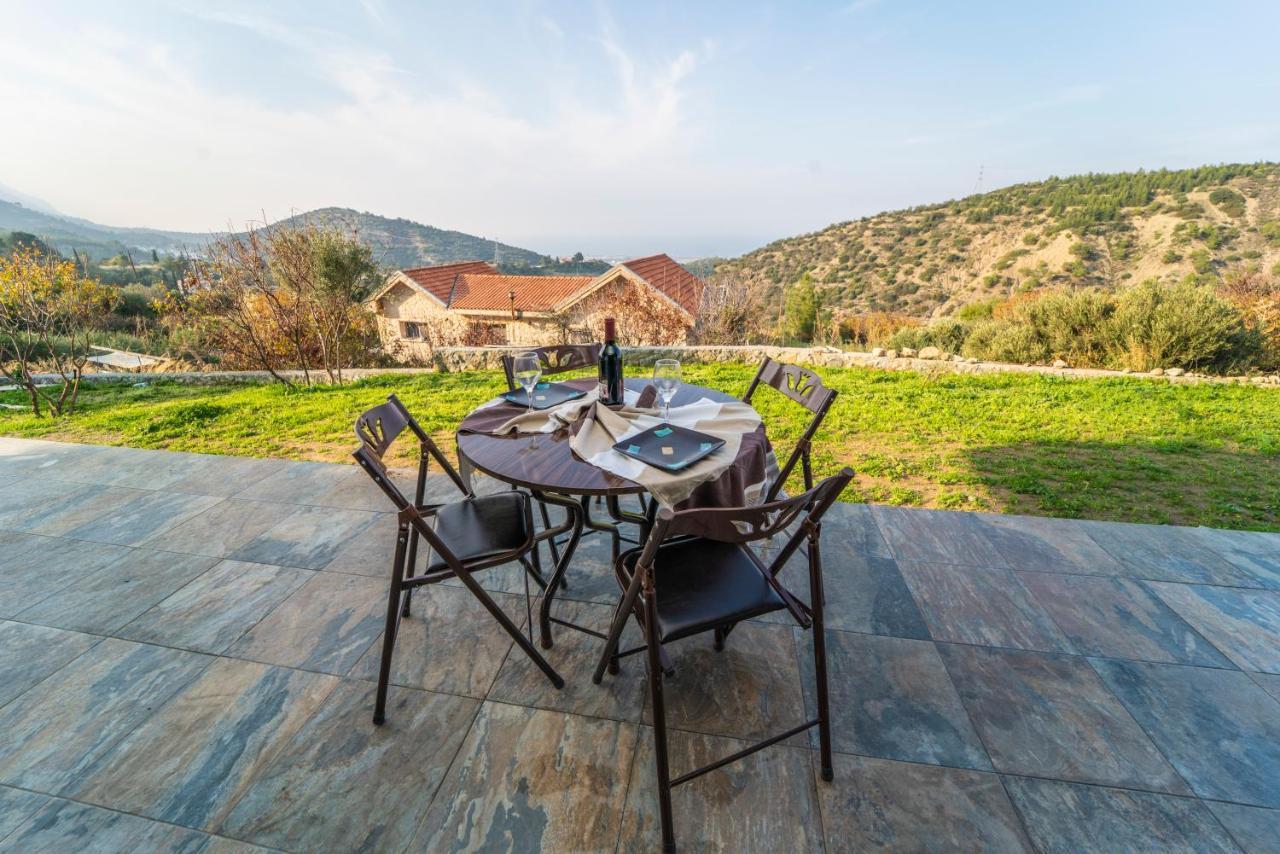 Chardonnay Guest Studio Rooms with Great View for Nature Lovers 2