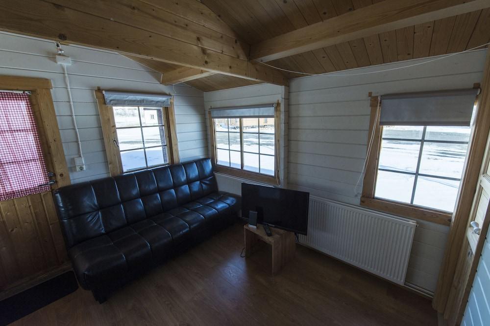 Glaðheimar Cottages 1