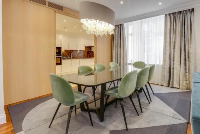 Mayfair Self Contained Luxury Apartments 2