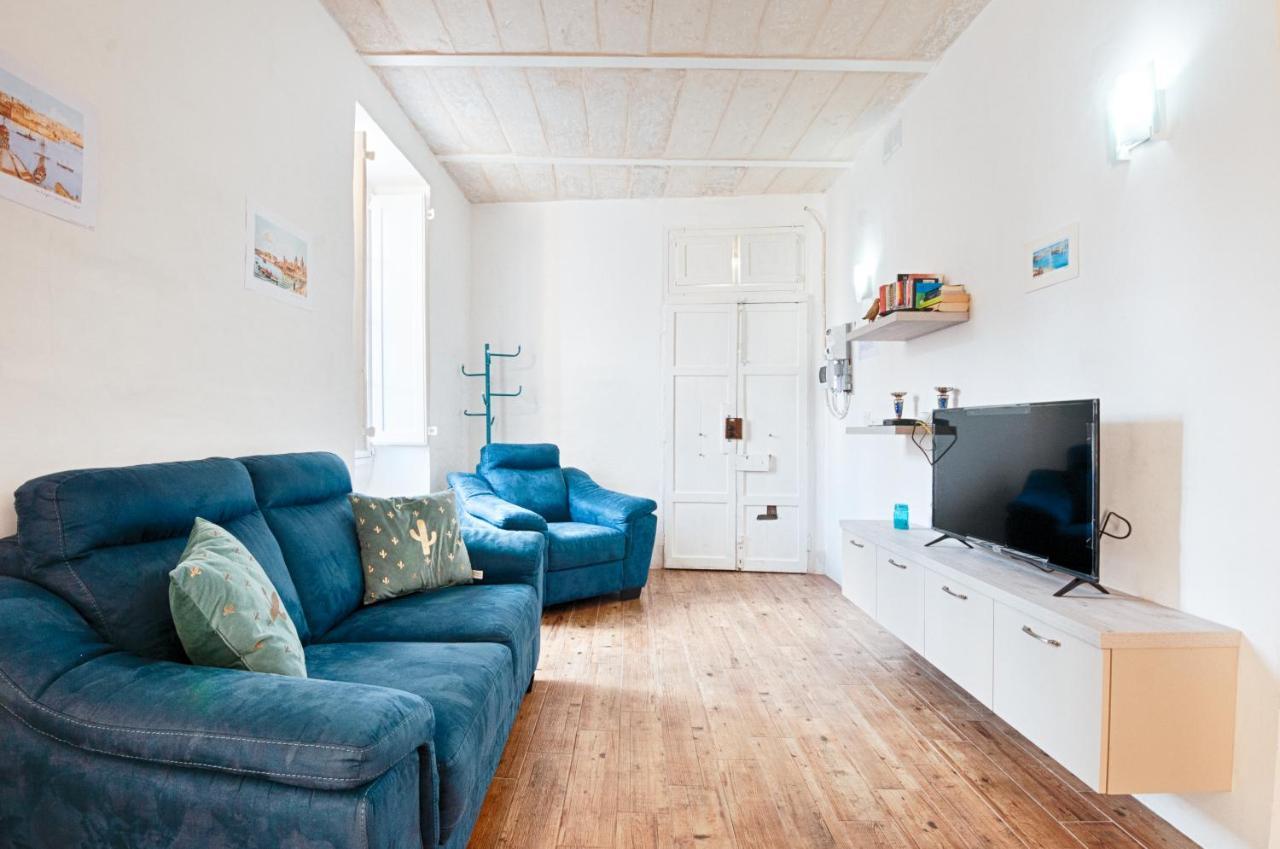 Kalkara Cosy 2 Bedroom Maisonette 1