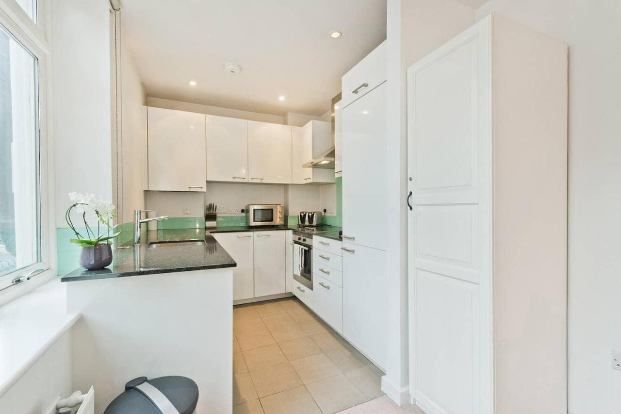 Alfred Place - Amazing Short Let Apartment in Central London 1