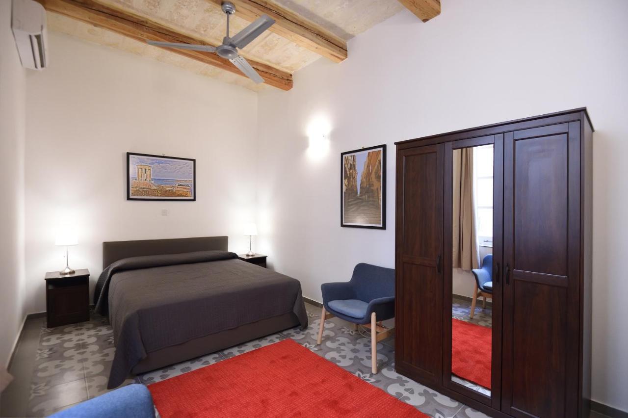 Grand Harbour Apartments 1