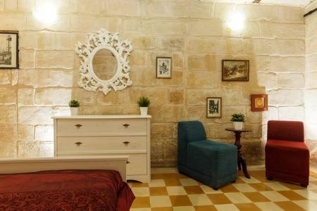 Sant'elmo House Valletta 2