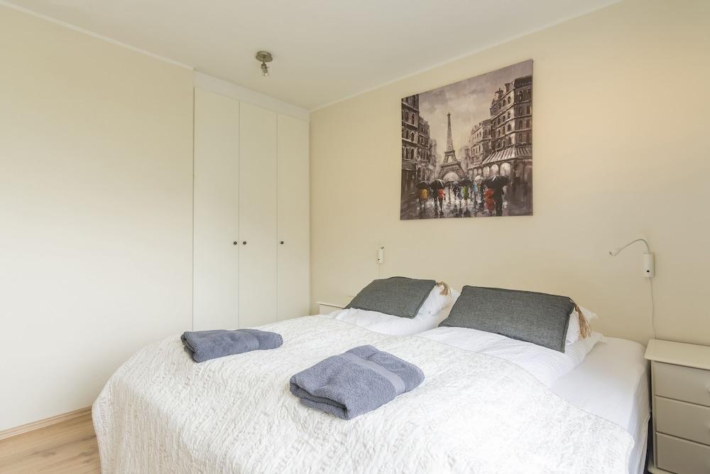 Acco Town Square Apartments 1