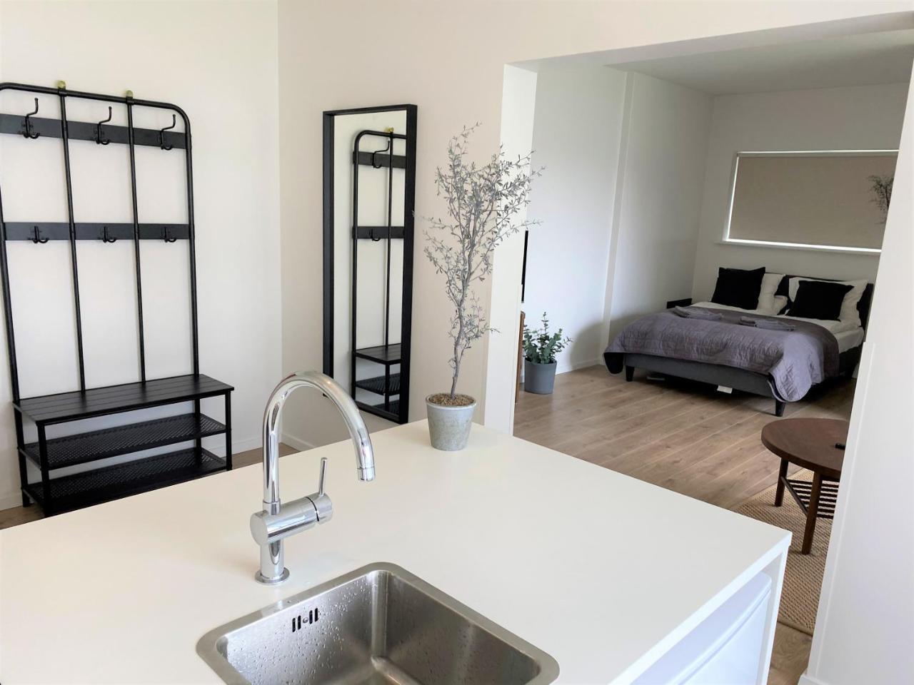 Day Dream Soleyjargata Rooms & Apartments 1