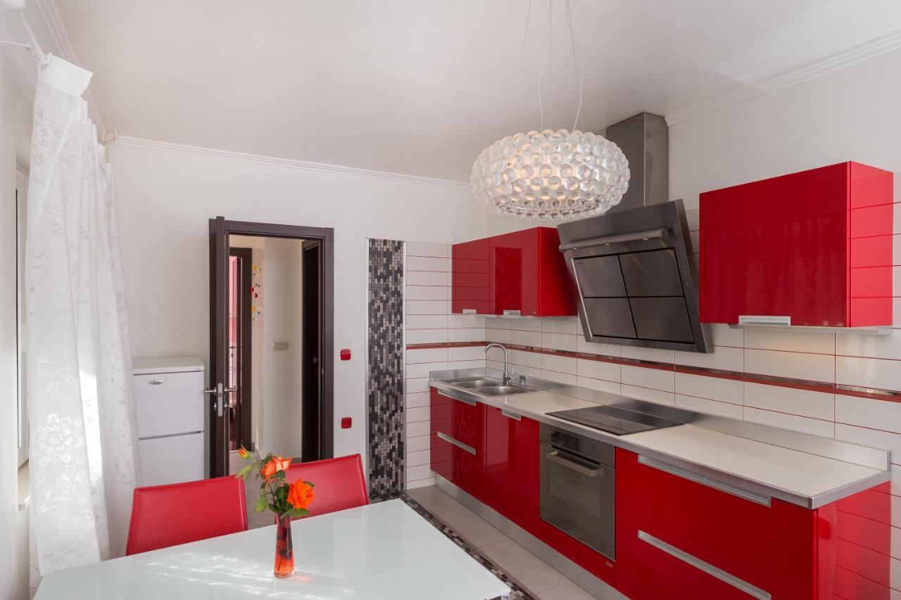 Central Luxury Apartments 2