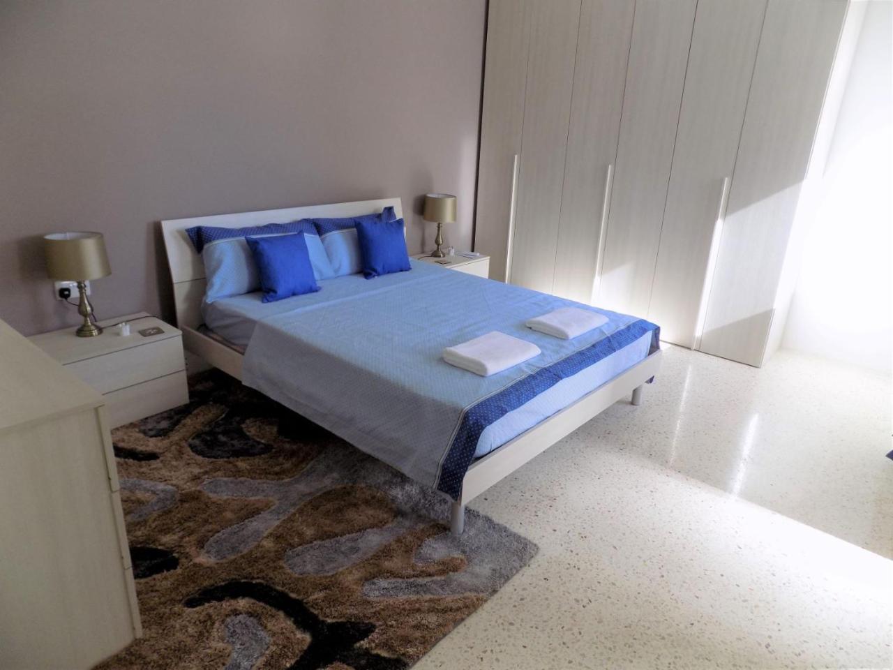 Sunshine Holiday Apartment 8 with Spectacular Seaviews 1