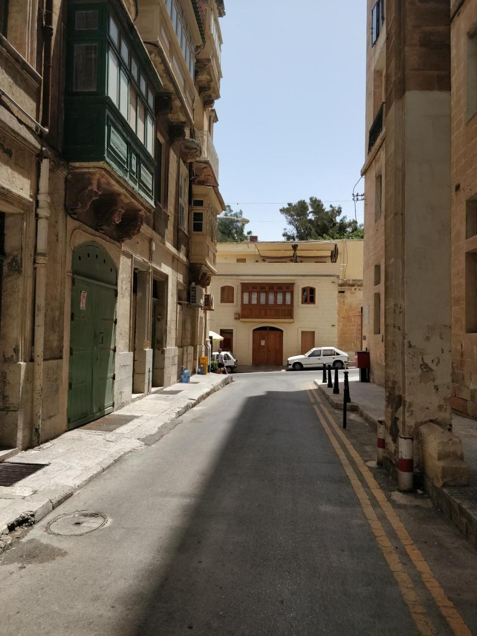 Sea View Large Valletta Appartment 2