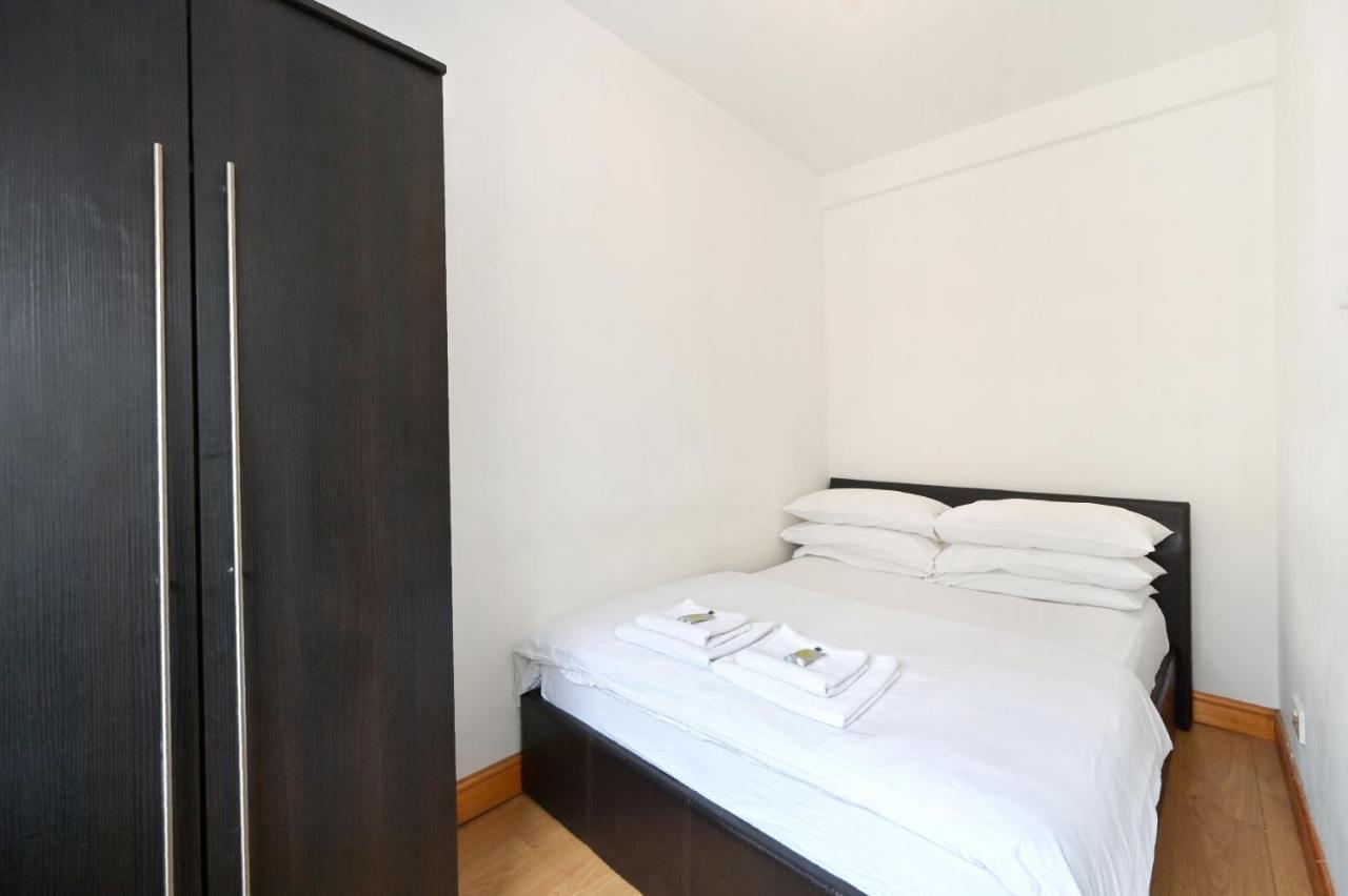 Carnaby & Oxford Street - Central Soho - One Bedroom - Double Bed & Sofabed 1