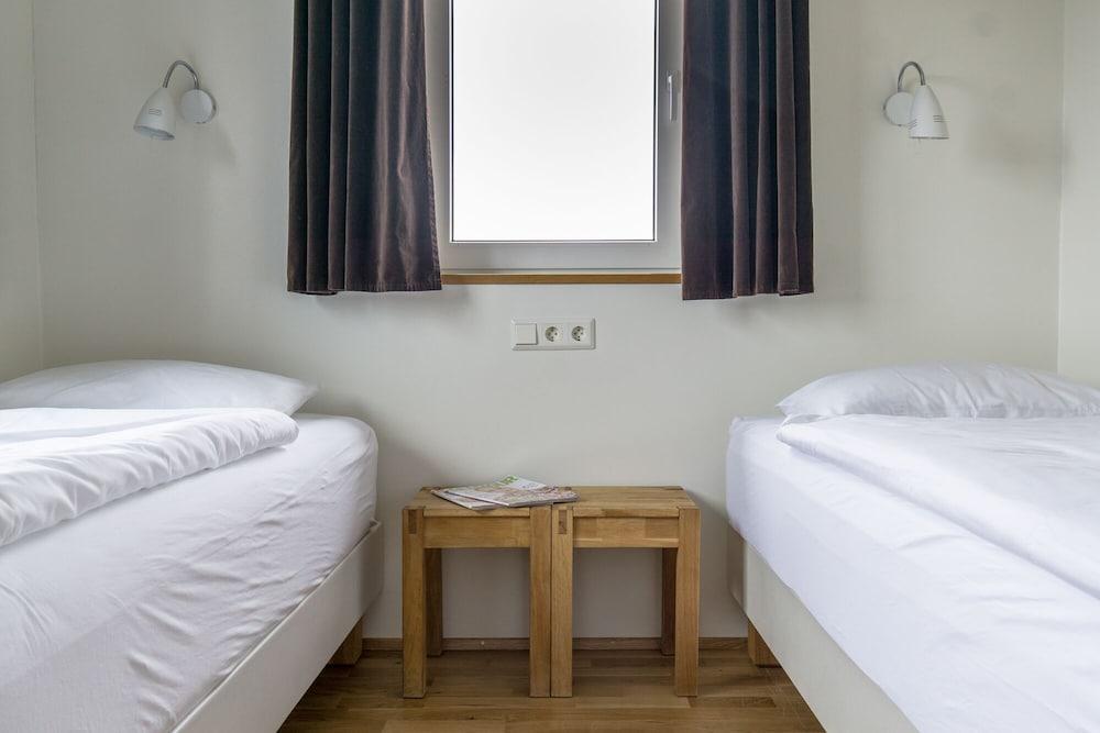 Vogar Travel Service