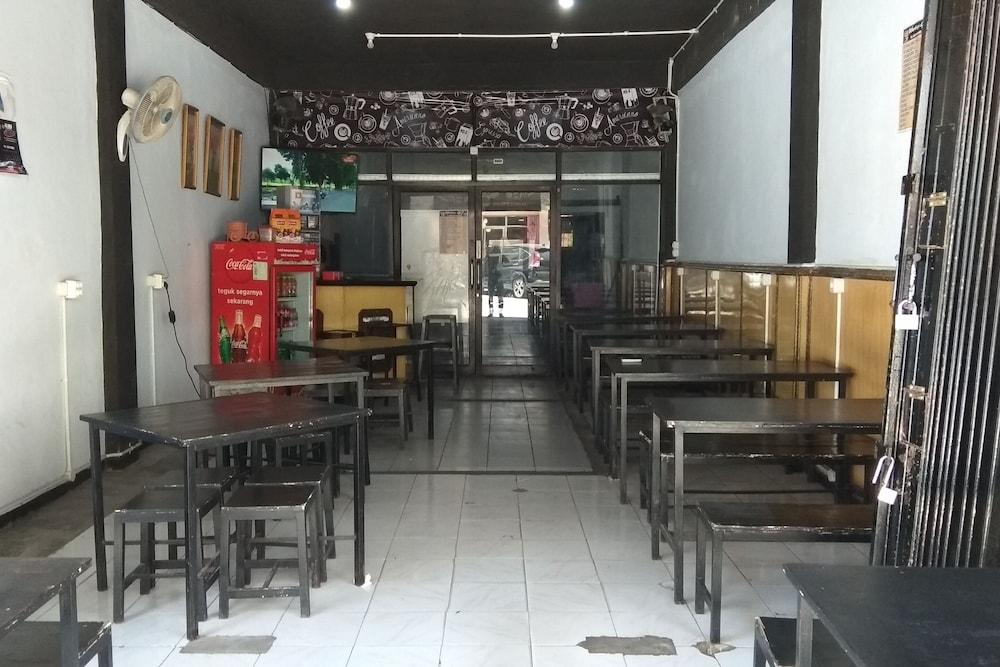 Homestay 47 Latanete by Oyo Room 1