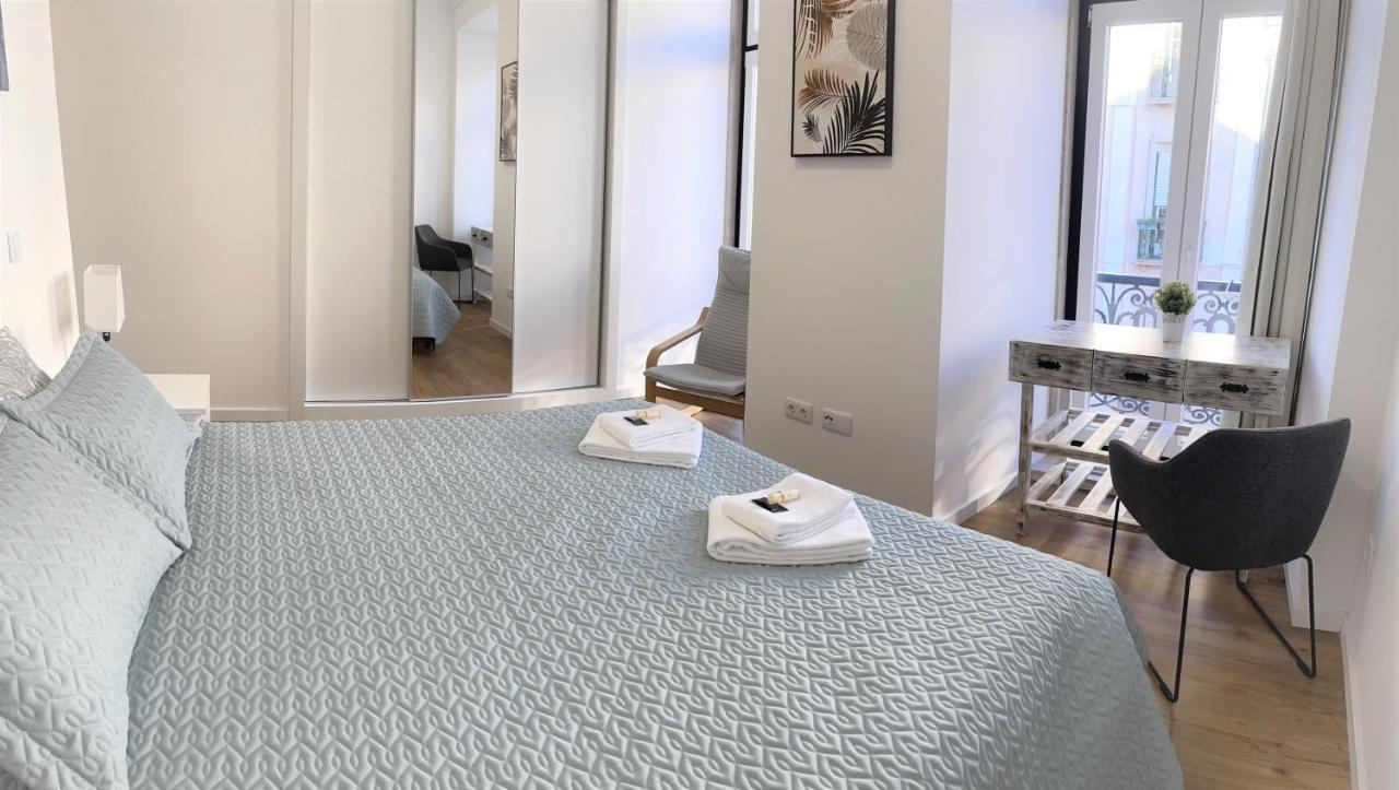 Lisboa Intendente 3bedroom Apartment with Balcony 2
