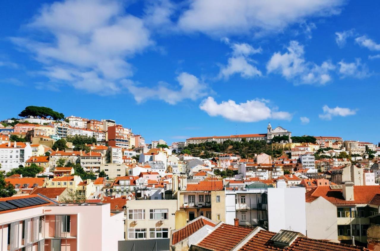 Amazing Downtown Apt with Small Balcony with View Over the Castle 1