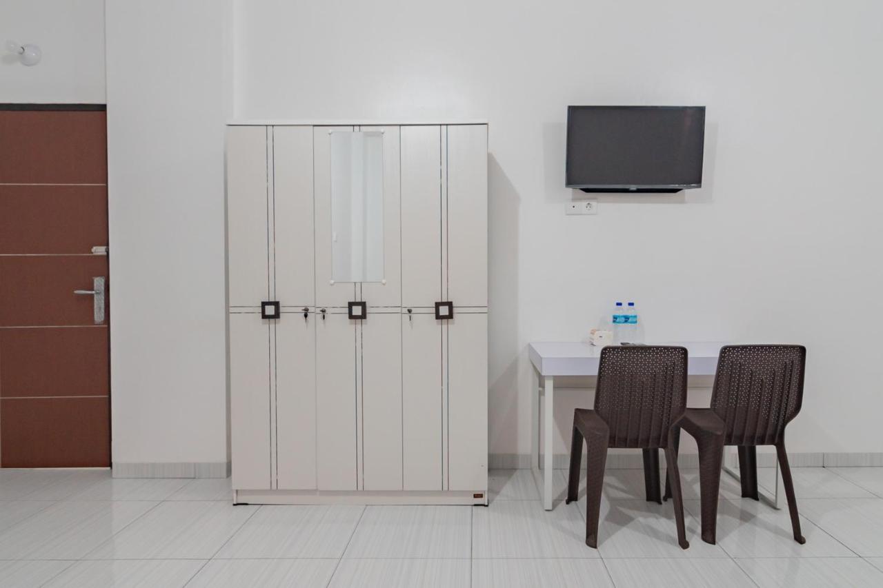 Reddoorz Near Mall Ramayana Rapak Balikpapan 1