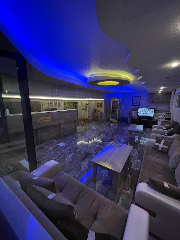 Ozgur Hotel & Aparts Isiklar