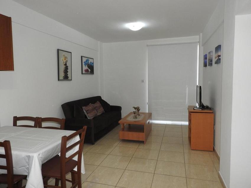 One Bedroom Aptm Larnaca 2