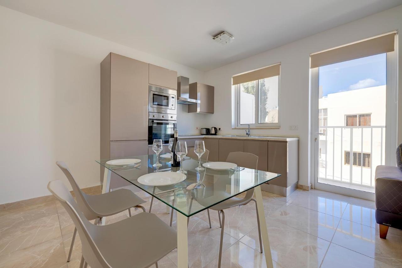 Modern 2br Apartment in Central St Julian's 2